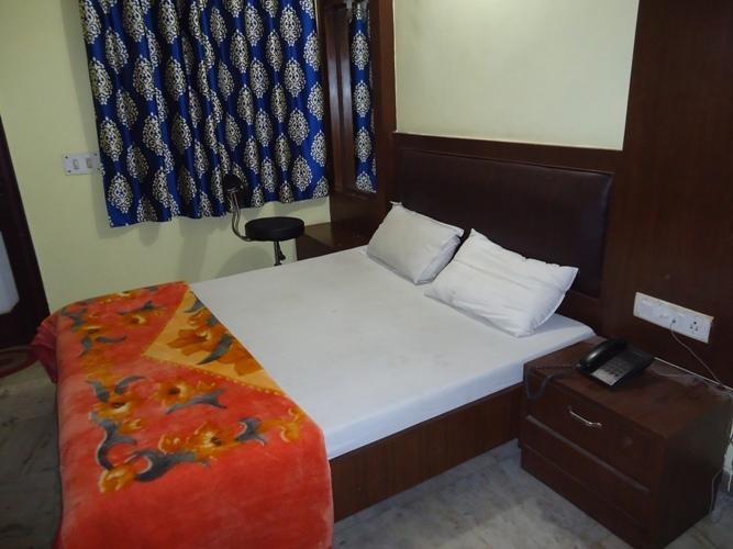 Sahara International Deluxe Otel Yeni Delhi Oda fotoğraf